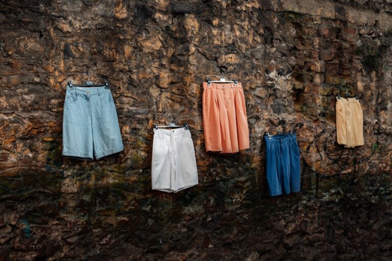 Jak uszyć spodnie z gumką w pasie?